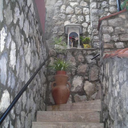 B&B L'Arcobaleno Sorrento Exterior foto
